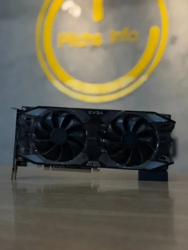 Placa de Vídeo EVGA GeForce RTX 2070 XC Gaming | 8GB GDDR6 | Dual Fan | RGB 