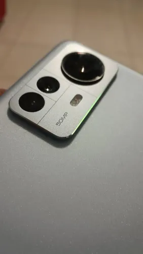 Xiaomi 12 pro (com linhas)