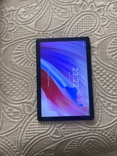 Tablet semi novo