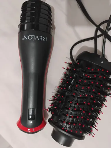 Escova secadora Revlon 