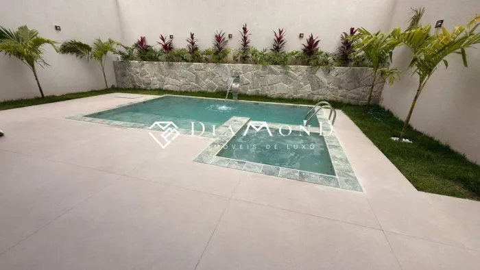 Casa em condomínio à venda, 3 quartos, 1 suíte, 2 vagas, Granja Marileusa - Uberlândia/MG
