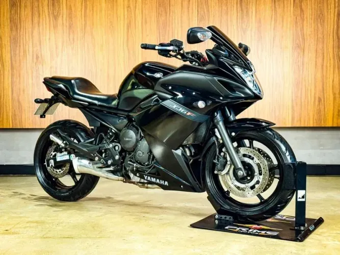 YAMAHA XJ6 F 2010