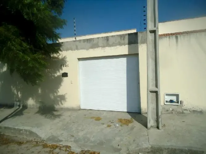 Casa no CENTRO em Horizonte/CE - Caixa *5505