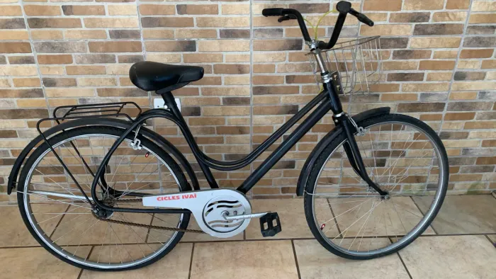 Bicicleta preta monark
