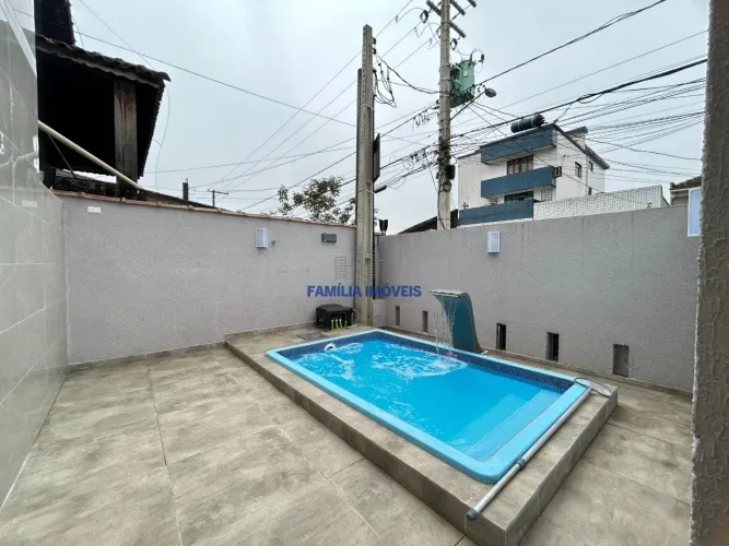 casa tipo sobrado à venda em Santos/SP 2 quartos 1 vaga lazer piscina
