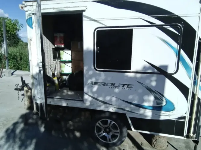 Vendo trailer motorhome ano 2020