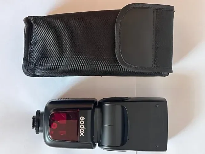 Flash Godox v860 ii