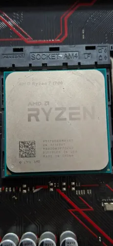 Ryzen 7 1700 com cooler