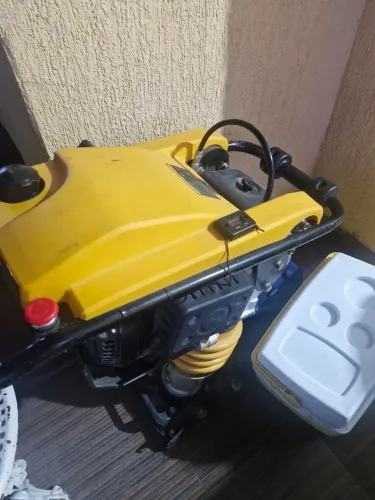Compactador de solo motoyama