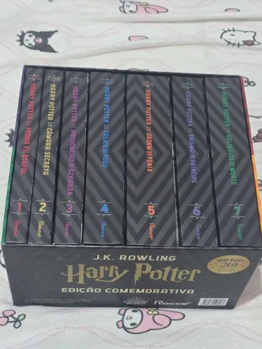 Box Harry Potter - Edição comemorativa de 20 anos seminovo usado