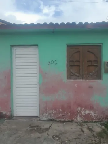 Casa a venda 55 mil rua santa margarida próximo a super mercado, farmácia ótima localiza