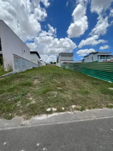 Lote a  venda no Terras Alphaville Camacari