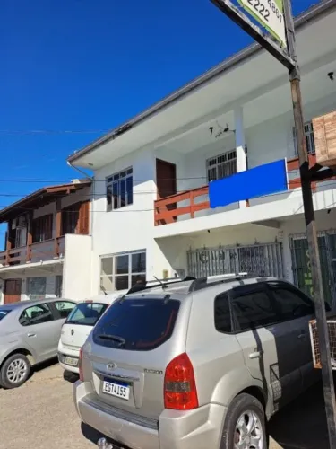 Casa com 3 dormitórios à venda, 210 m² por R$ 1.300.000,00 - Praia Comprida - São José/SC