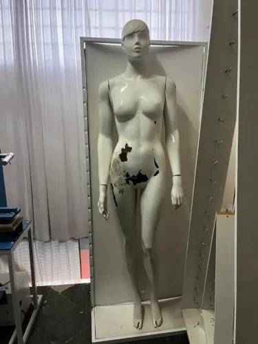 Manequins