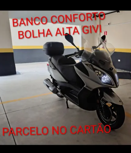 Kymco downtown 300, parcelo no cartão. Aceito troca.