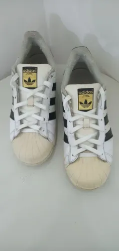 Tênis Adidas Superstar (Original) Made in Indonésia. Tam.37br/ Tam. 6,5 U.S. ( Usado)( 