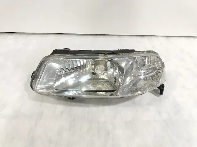 Farol Esquerdo Gol Parati Saveiro G3 Vic 