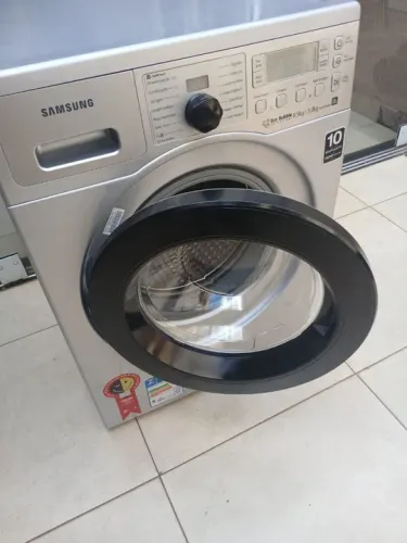 Máquina de Lavar Roupa Samsung Eco Bubble 8.5kg