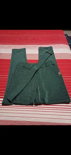 Calça verde - Nova pra sair logo