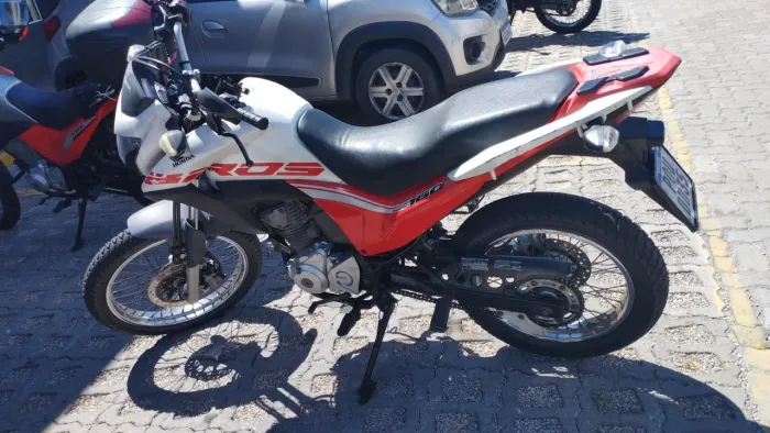 Moto Bros Novíssima 