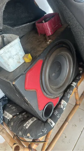 Módulo e caixa de grave