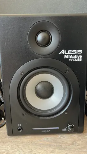 Monitor de estúdio Alesis M1Active 520 USB
