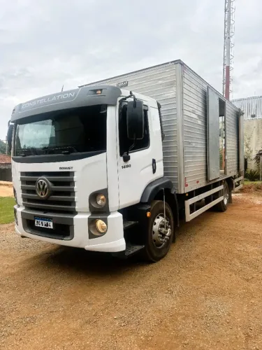 Único Dono Baixo KM VW 14.190 Baú 7m ano 21/22 