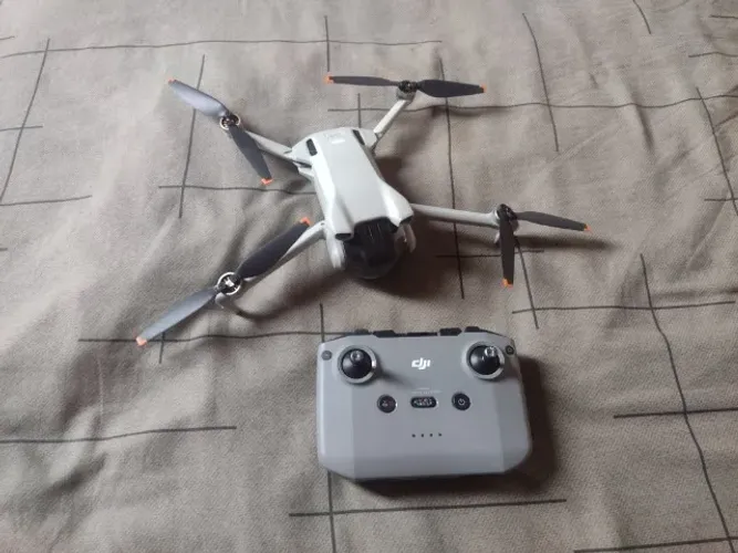 VENDO - Drone DJI Mini 3 (Seminovo)
