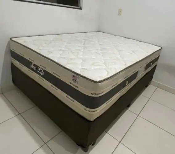 Cama box colchão e base nova 