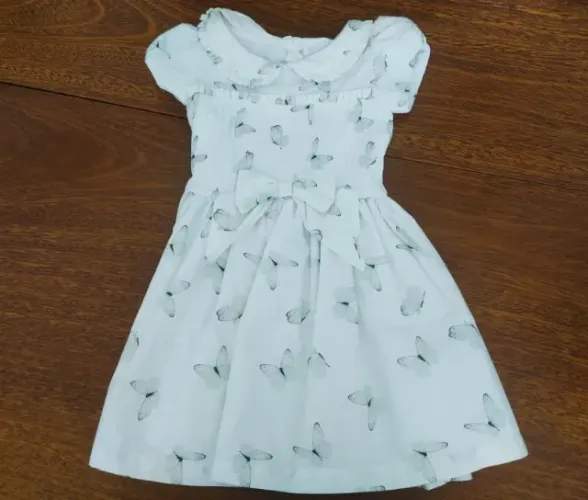 Vestido Para Crianças Com Borboletas