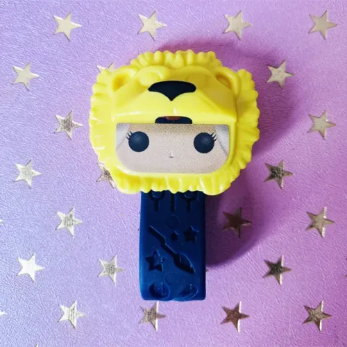 Prendedor de cabo - Luna Lovegood - Harry Potter Kinder Joy