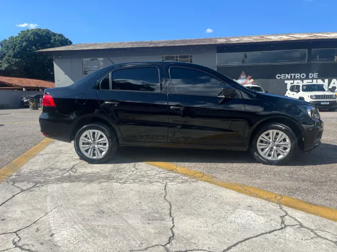 Volkswagen Voyage 1.6 MSI Flex 16V 4P AUT 2022