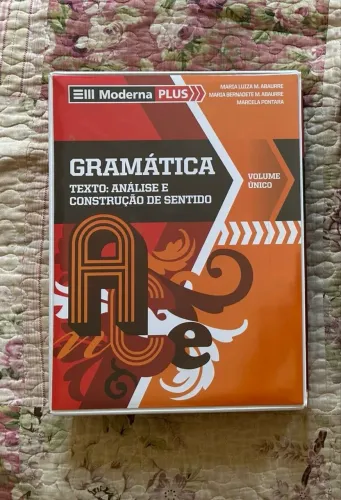 Livro De Gramática: Análise E Construção De Sentido. Volume Único. Moderna Plus.