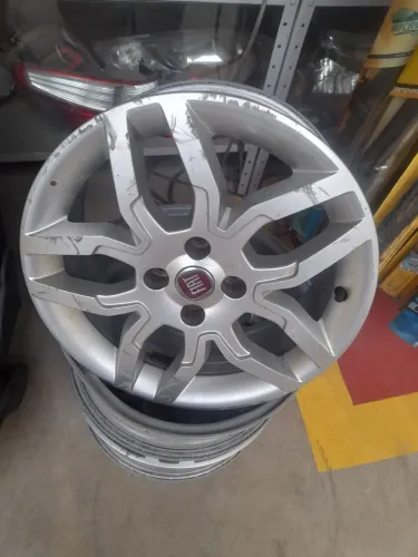 Rodas de liga leve Fiat Grand Siena