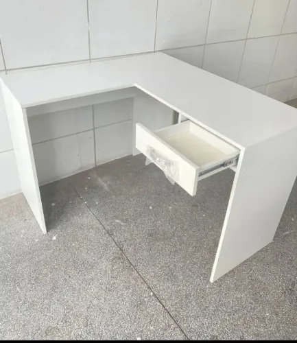 Mesa em L