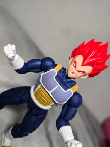 Dragonball Z Vegeta Kong Studios B013 novo