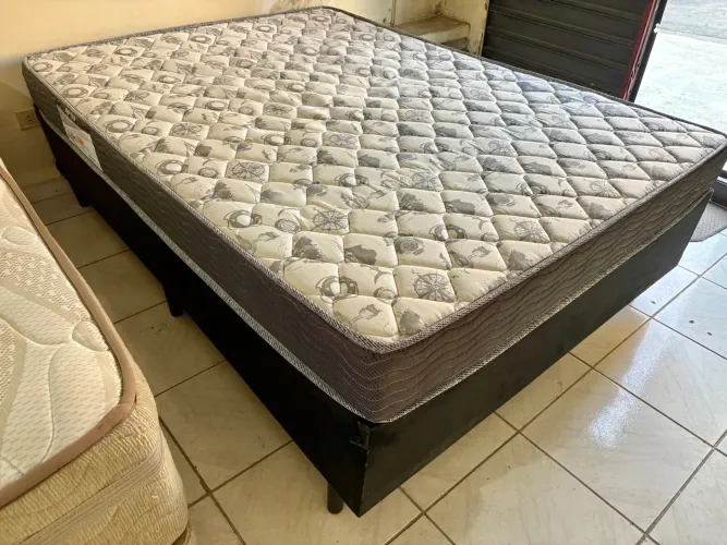 Cama box de casal , cama de casal , cama com colchão 