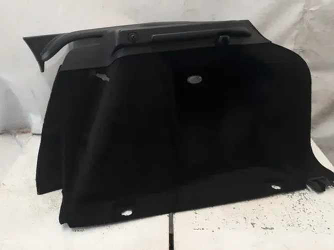 Lateral Int Dir Do Porta Malas Land Rover Evoque 2014 8856