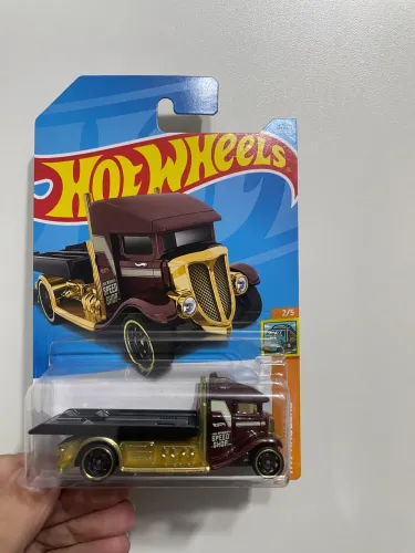 Hot wheels Guincho bad hauler