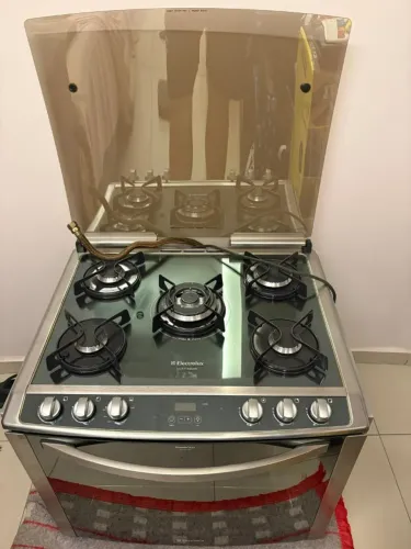 Fogão 5 Bocas de Embutir Electrolux com Tripla Chama - Celebrate Glass 76EGX 220V