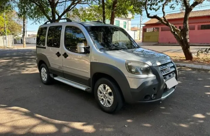 Fiat Doblo Adv/adv Tryon/locker 1.8 Flex 2011