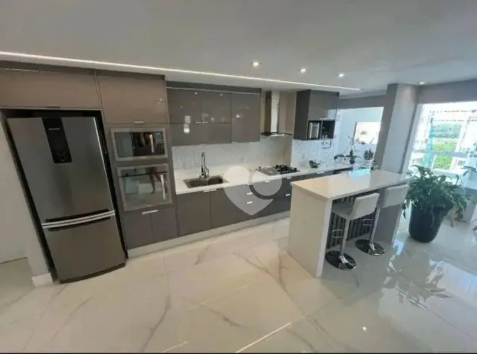 Cobertura mobiliada à venda no Condomínio Frames  175m² | PORTEIRA FECHADA