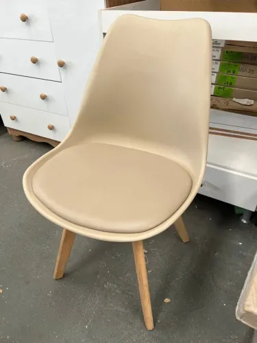 Cadeiras Eames ÚLTIMAS UNIDADES