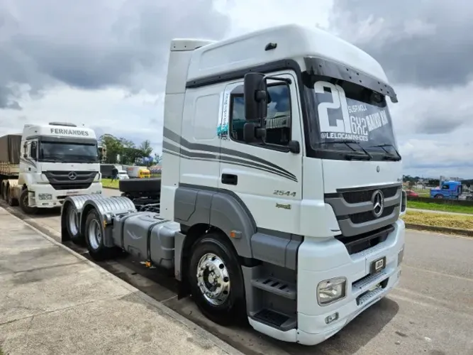 Mb Axor 2544 6x2 Ano 21 Euro 5 Automático Teto Alto Suspensão Mola