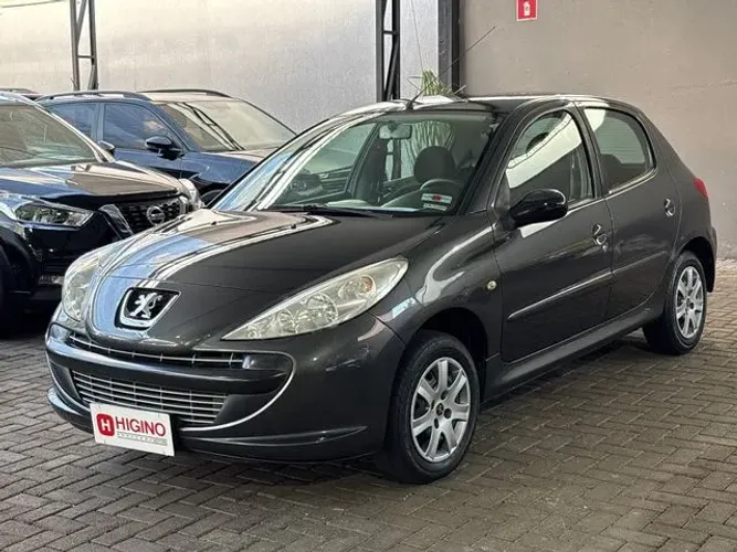 Peugeot 207 XR 1.4 Flex 8V 5P 2011