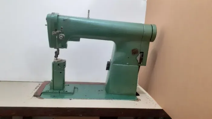 MAQUINA DE COSTURA PFAFF