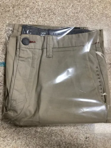 Bermuda de Sarja Masculina Billabong Slim Bege