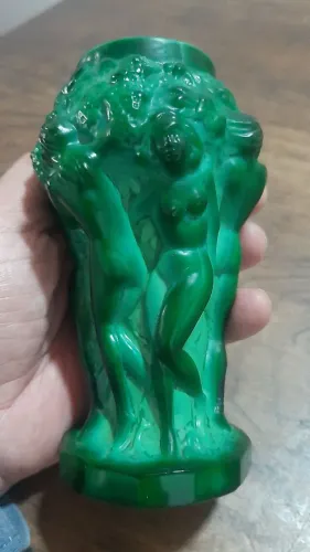 Vaso Tcheco Esculpido em Malaquita