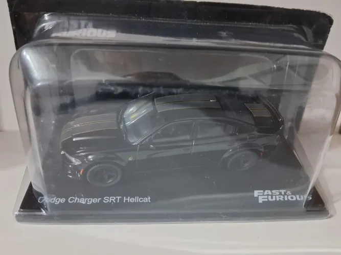 Miniatura Dodge Charger SRT Hellcat Escala 1 43  Fast & Furious