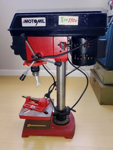 Furadeira bancada industrial 1/3hp 127v